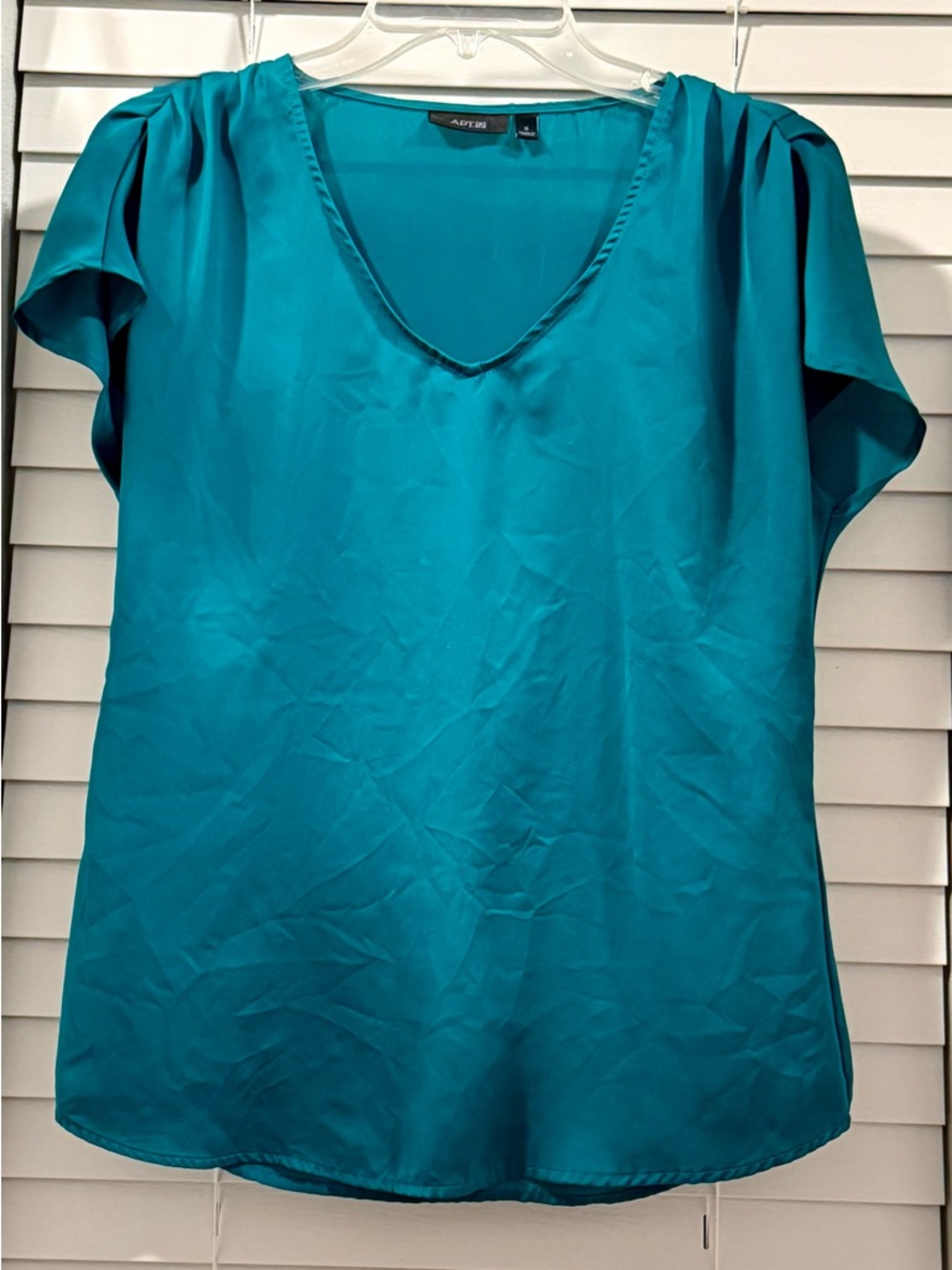 Apt. 9 Teal V-Neck - Short Sleeve Shell